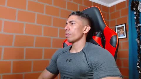 Adan Sin online show from 12.23.24