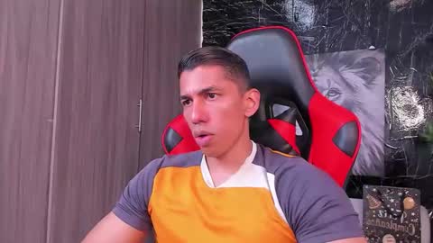 Adan Sin online show from 12.04.25