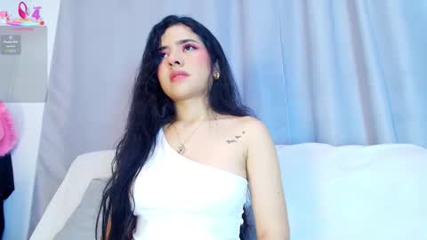  Adara Johnson  online show from 11.10.25