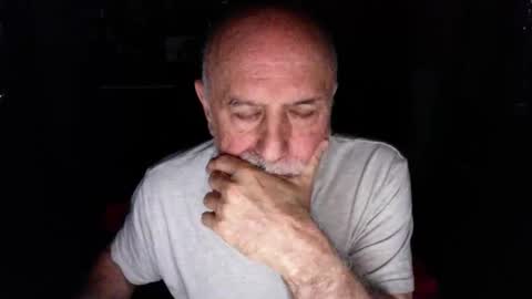 Snapshot of add_me_2 chatting on 11.21.25 add_me_2 online show from 11.21.25