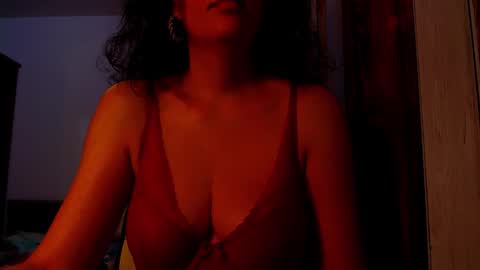 amy        online show from 11.05.25