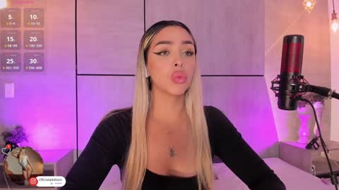 A D D I S O N  online show from 01.12.25