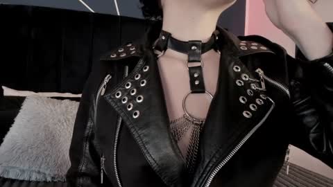 Ade  online show from 12.18.24