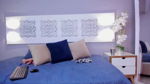 Snapshot of adelaa_11 chatting on 03.11.25 Adela Worsth online show from 03.11.25