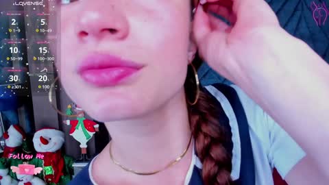 Snapshot of adelainebest chatting on 12.21.24 Adelaine online show from 12.21.24