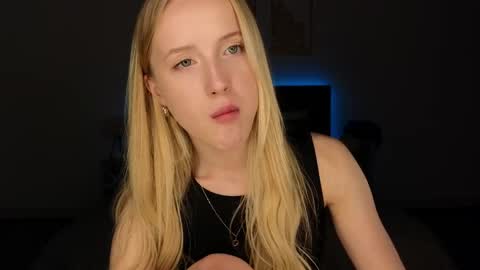 Snapshot of adele_armas chatting on 06.06.26 Adele online show from 06.06.26