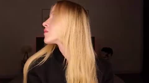 Snapshot of adele_armas chatting on 07.22.26 Adele online show from 07.22.26