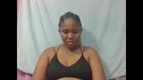 Snapshot of adelealy chatting on 10.10.25 adelealy online show from 10.10.25