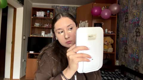 Snapshot of adeleapel chatting on 02.26.26 Poly online show from 02.26.26