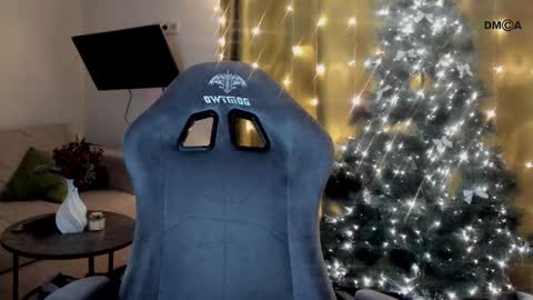 Snapshot of adeleshinem chatting on 01.15.25 Adele Shine online show from 01.15.25