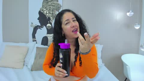 Adele Smithh online show from 01.25.25