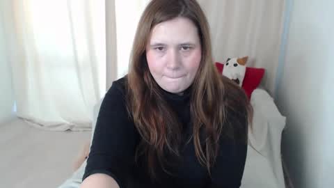 adelinalawson online show from 03.04.25