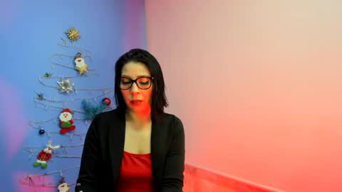 Adelle online show from 12.12.24