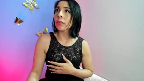 Adelle online show from 01.11.25