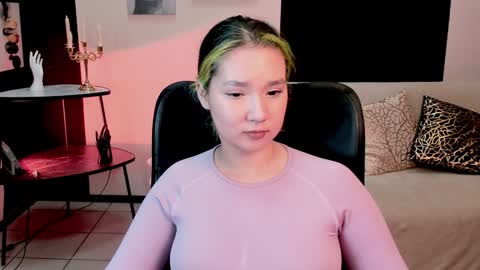 Snapshot of adellenebrown chatting on 12.08.24 Adelina online show from 12.08.24