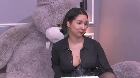 Snapshot of adellenebrown chatting on 01.07.25 Adelina online show from 01.07.25