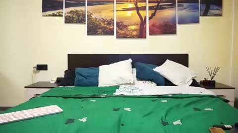 Adellineee online show from 09.20.25