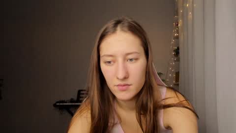 Snapshot of adellqueen chatting on 12.19.24 Adell online show from 12.19.24