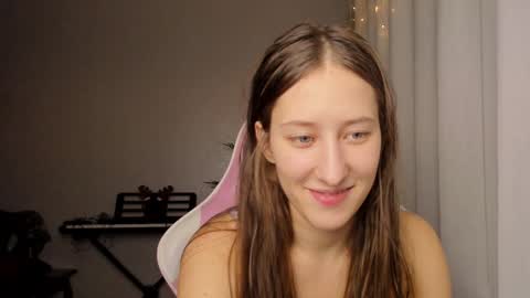 Snapshot of adellqueen chatting on 12.23.24 Adell online show from 12.23.24