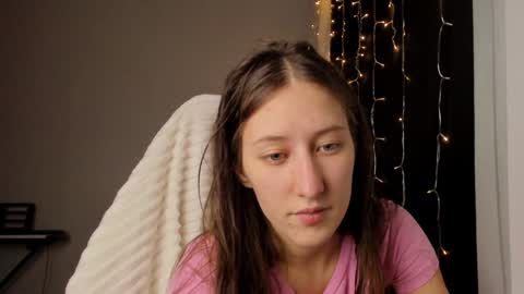 Snapshot of adellqueen chatting on 01.09.25 Adell online show from 01.09.25