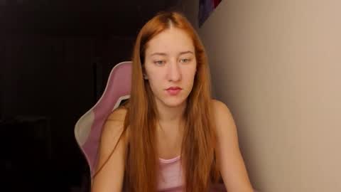 Snapshot of adellqueen chatting on 12.14.25 Adell online show from 12.14.25