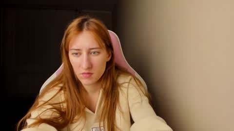 Snapshot of adellqueen chatting on 01.10.26 Adell online show from 01.10.26