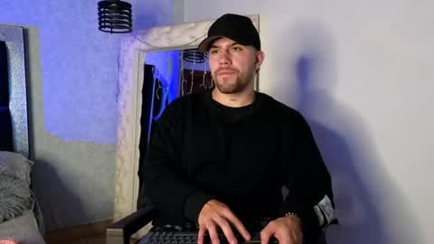 Snapshot of ades_lowe chatting on 10.06.25 Ades online show from 10.06.25