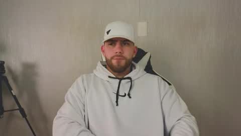 Snapshot of ades_lowe chatting on 11.01.25 Ades online show from 11.01.25