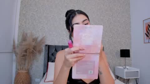 Snapshot of adhara_black01 chatting on 02.08.25 Adhara online show from 02.08.25