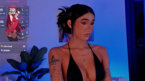 Snapshot of adharacute19 chatting on 09.17.25 Isabellafirst online show from 09.17.25