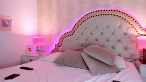 Im Adhara  online show from 06.11.26