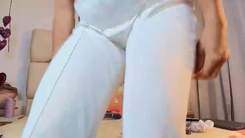 Snapshot of adharasmithh chatting on 09.20.25 AdharaSmithh online show from 09.20.25