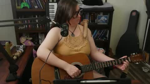 Snapshot of adobe_angel304 chatting on 12.17.24 adobe_angel304 online show from 12.17.24