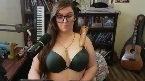 Snapshot of adobe_angel304 chatting on 02.25.25 adobe_angel304 online show from 02.25.25