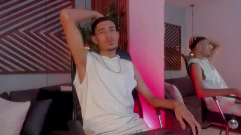 Snapshot of adonis_wb chatting on 09.12.25 adonis_wb online show from 09.12.25