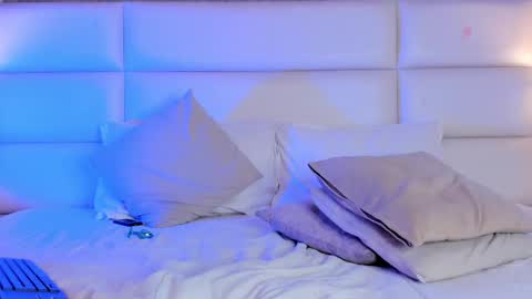 Adonis  online show from 03.05.25