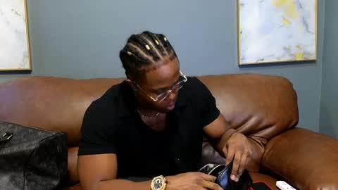 Adonis Knight  online show from 01.30.25