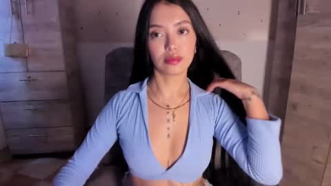 Snapshot of adorabolt chatting on 09.19.25 Stormi online show from 09.19.25