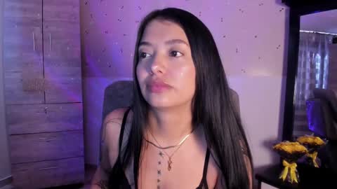 Snapshot of adorabolt chatting on 09.26.25 Stormi online show from 09.26.25