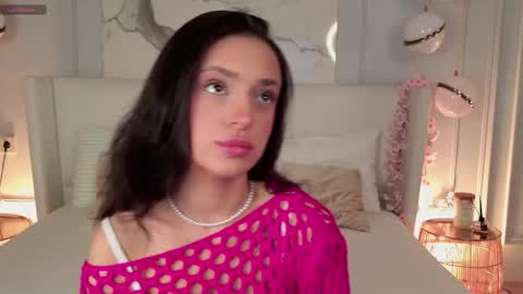 adoracortes online show from 11.29.25