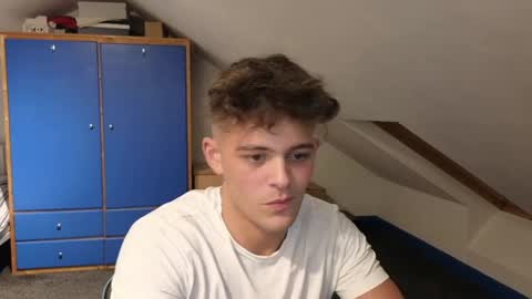 Snapshot of adr_twink chatting on 04.12.26 ADR Twink online show from 04.12.26