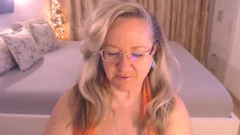 Cryna online show from 04.15.26