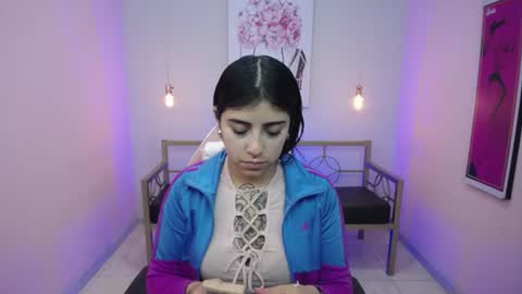 Snapshot of adri_gomez_1 chatting on 06.23.26 Adri online show from 06.23.26