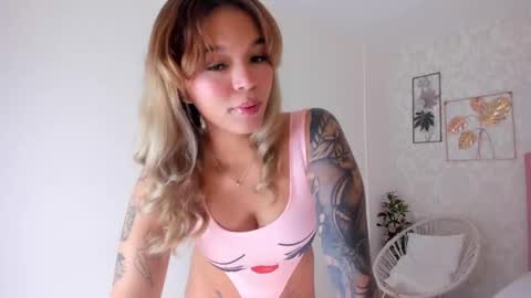 Adriana online show from 10.26.25