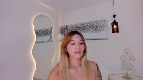Adriana online show from 05.11.26