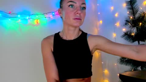 Adriana online show from 12.22.24