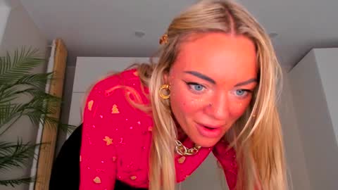 Adriana online show from 01.17.25