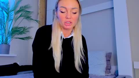 Adriana online show from 02.21.25