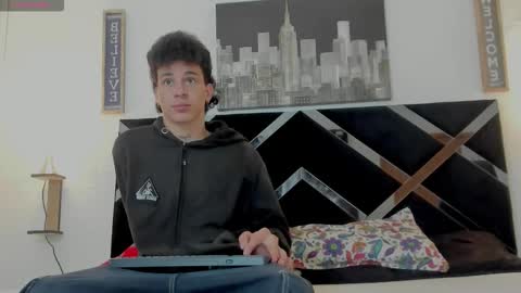 Adrian online show from 11.05.25