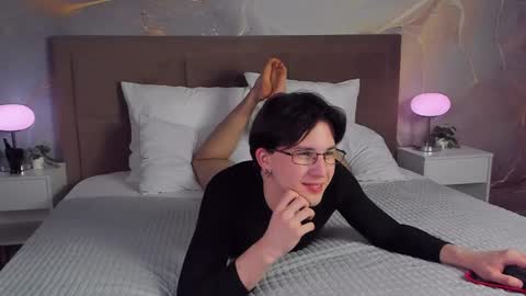 adrianoaubert online show from 02.22.25